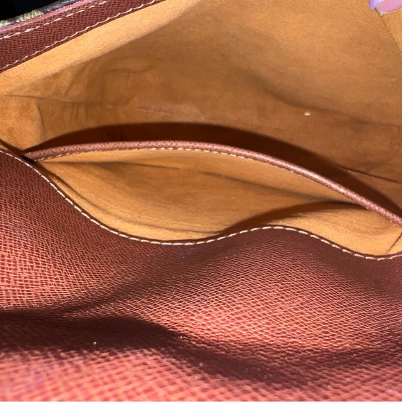 SOLD Louis Vuitton Crossbody Bag ❤️ - Picture 12 of 14